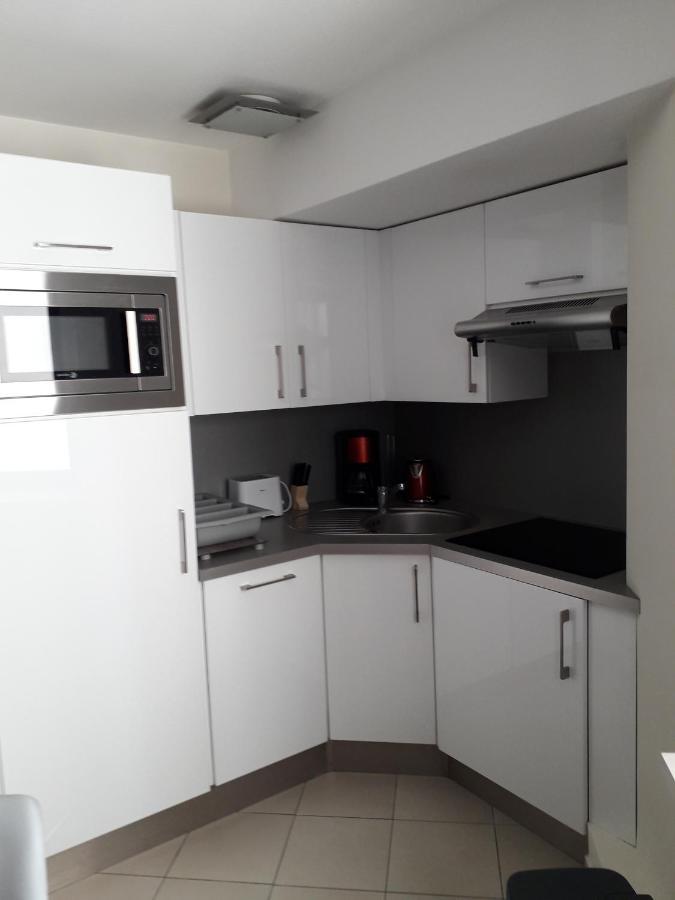 Floreva Apartment Nisa Exterior foto