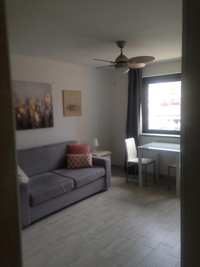 Floreva Apartment Nisa Exterior foto