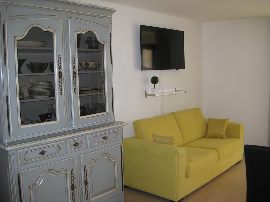 Floreva Apartment Nisa Exterior foto